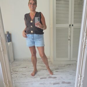 Top Livia Bruin