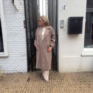 Manteljas Abby Taupe
