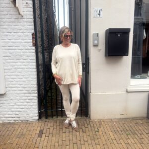 Tweedelig Pak Bibi Roomwit
