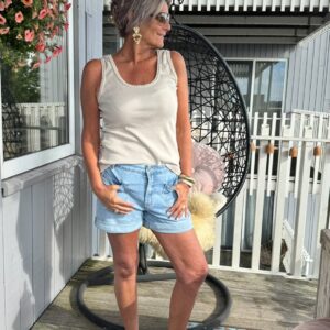 Spijkershort Bella