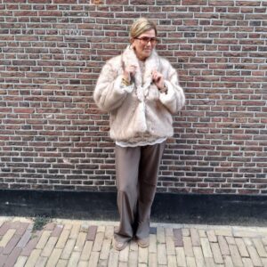 Jas Laura Roomwit
